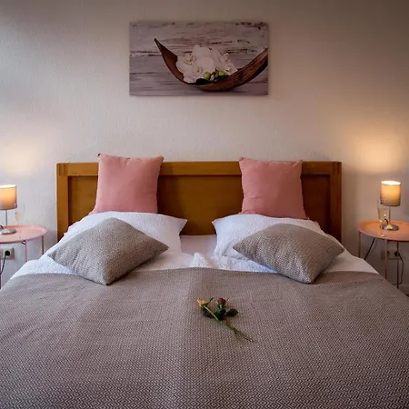 Cosel Altstadt Radfahrer Balkon Wlan Meißen